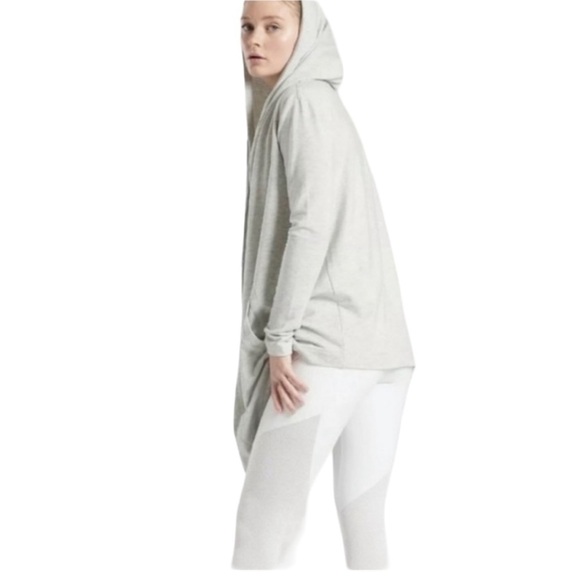 Athleta Vista wrap hoodie sweatshirt in heather gray - Picture 2 of 10